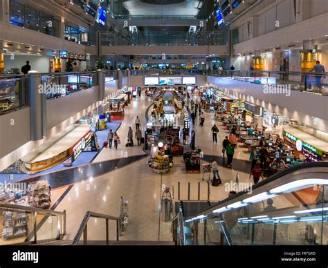 dubai airport shopping centers.